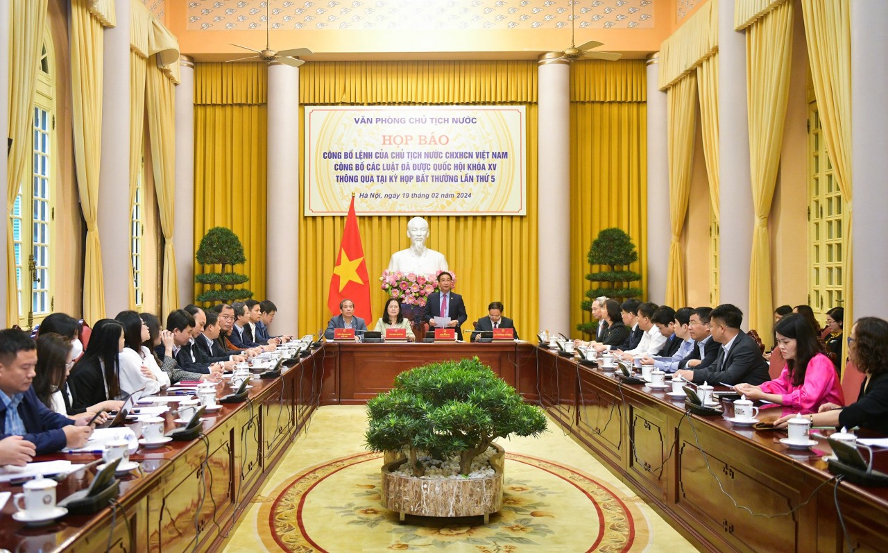 Công bố Lệnh của Chủ tịch nước về Luật Đất đai 2024 Công bố Lệnh của Chủ tịch nước về Luật Đất đai 2024