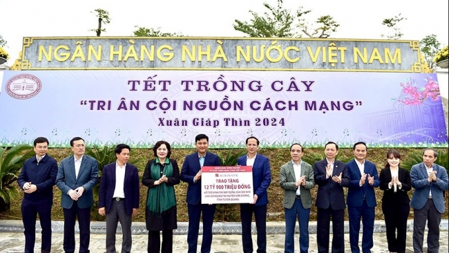 Agribank ủng hộ 12,9 tỷ đồng xây dựng 258 căn nhà cho hộ nghèo tỉnh Tuyên Quang