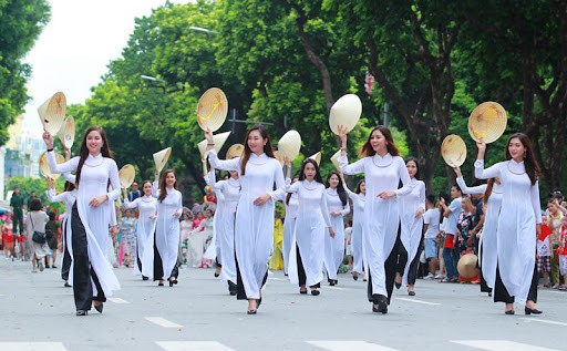 Xây dựng người Hà Nội thanh lịch, văn minh là động lực quan trọng phát triển Thủ đô