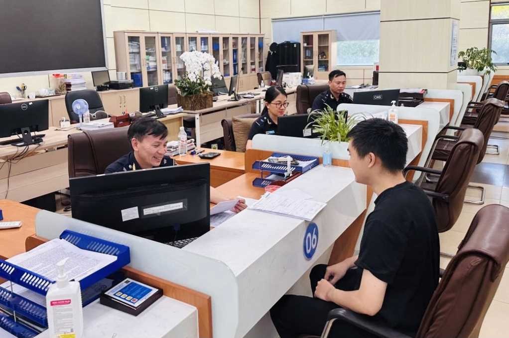 Quảng Ninh: Chi cục Hải quan Cửa khẩu Móng Cái tạo thuận lợi cho doanh nghiệp làm thủ tục XNK
