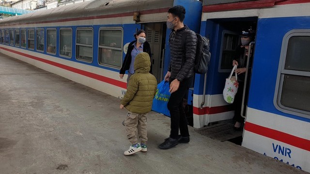Đường sắt "bội thu" chở khách dịp Tết Nguyên đán
