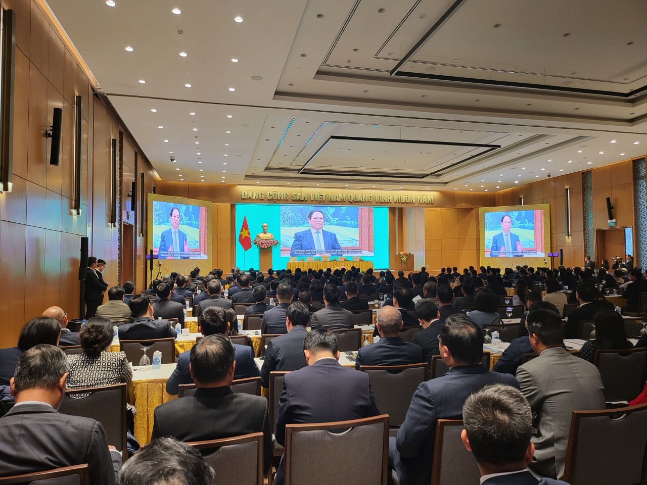 Thủ tướng Phạm Minh Chính tham dự Hội nghị triển khai nhiệm vụ phát triển thị trường chứng khoán năm 2024