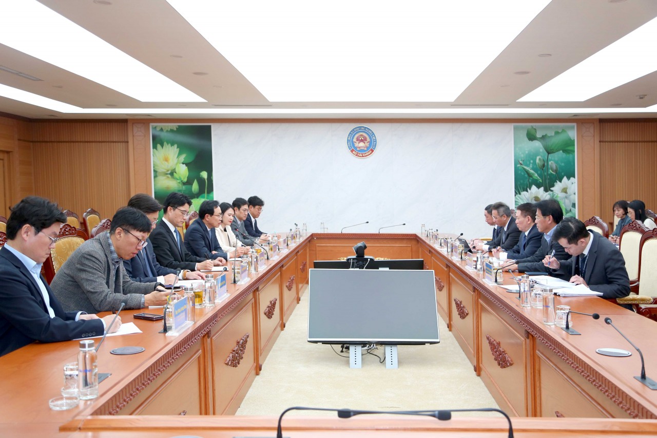 Bộ trưởng Hồ Đức Phớc tiếp lãnh đạo Tập đoàn Samsung