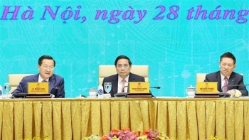 PM urges efforts to upgrade stock market to emerging status