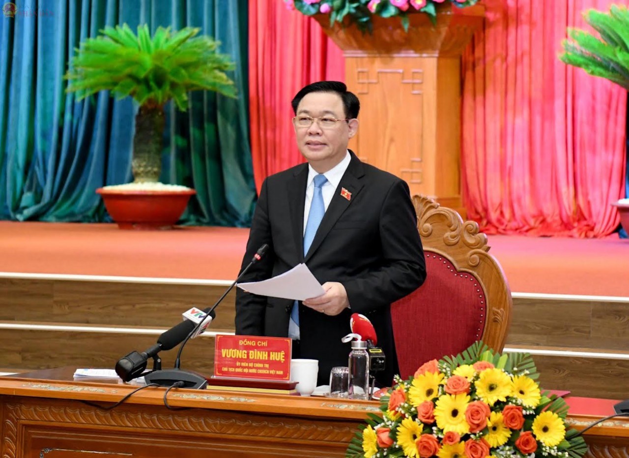 Chủ tịch Quốc hội: Tạo điều kiện để Bình Định phát triển trở thành trung tâm vùng