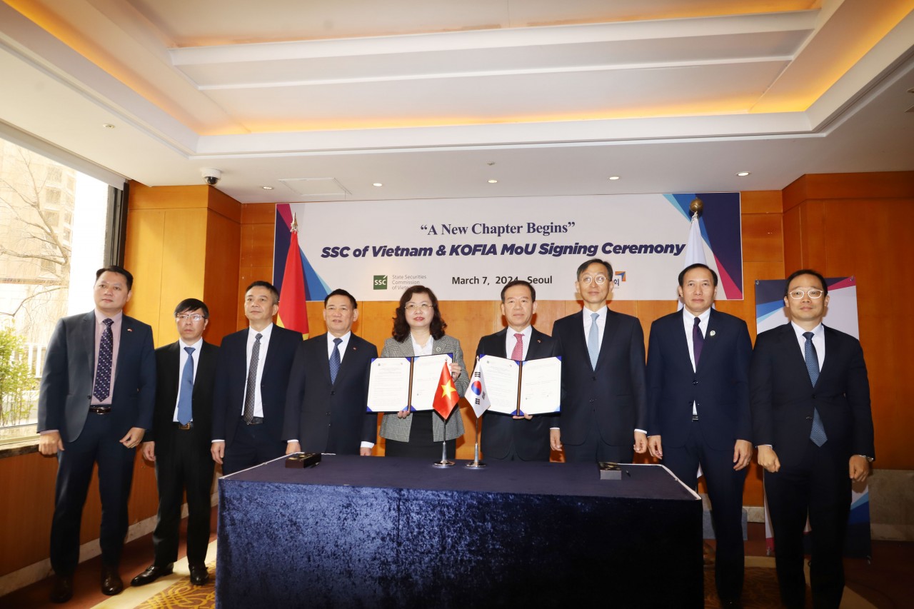 Ủy ban Chứng khoán Nhà nước và Hiệp hội Đầu tư tài chính Hàn Quốc tăng cường hợp tác
