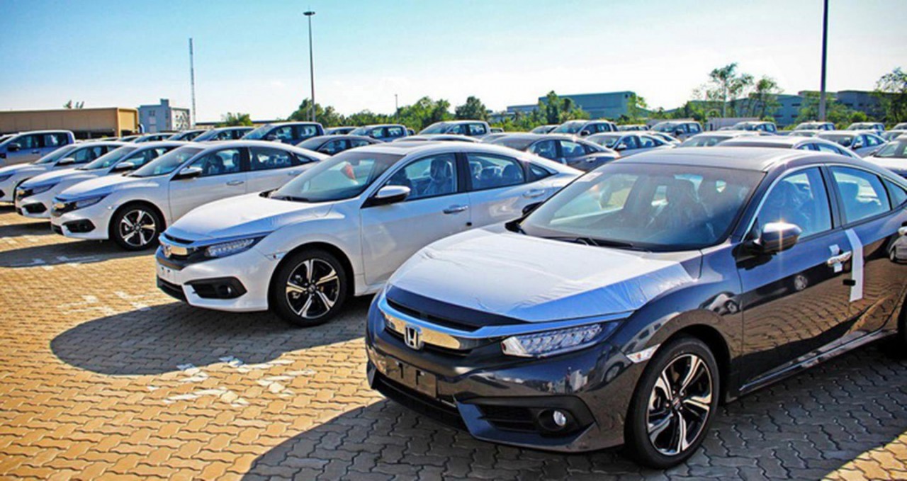 Doanh số xe ô tô nhập khẩu nguyên chiếc giảm 47%