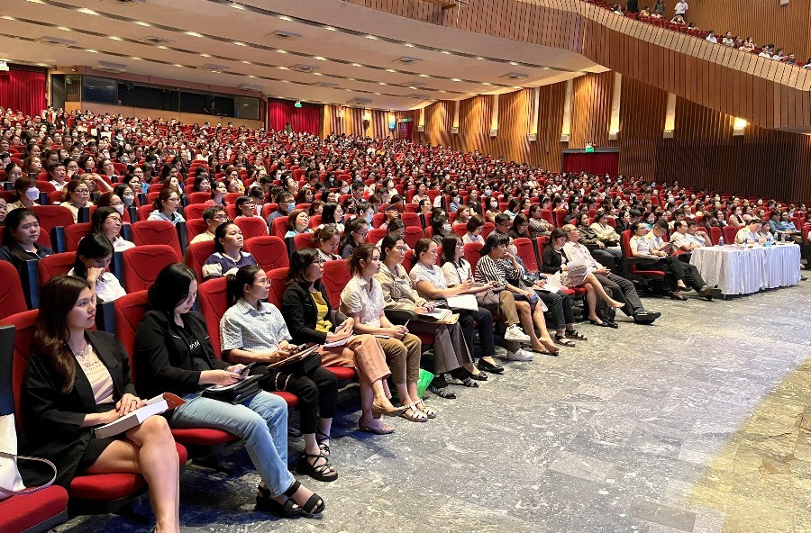 Hội nghị tập huấn chính sách thuế, quyết toán thuế được thu hút khá đông đảo doanh nghiệp TP. Hồ Chí Minh tham dự. Ảnh: Đỗ Doãn