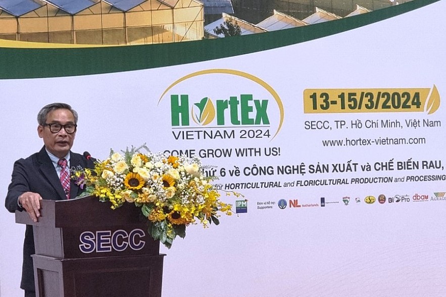 Cục trưởng Cục Trồng trọt - Bộ Nông nghiệp và Phát triển Nông thôn Nguyễn Như Cường phát biểu tại lễ khai mạc triển lãm. Ảnh: Đỗ Doãn
