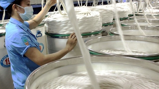 Xuất khẩu xơ sợi dệt sang Trung Quốc tăng 60% mang về hơn 329 triệu USD