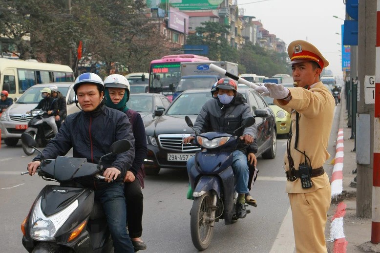 Hà Nội phân luồng xe để phục vụ thi công Nhà máy nước mặt Sông Hồng