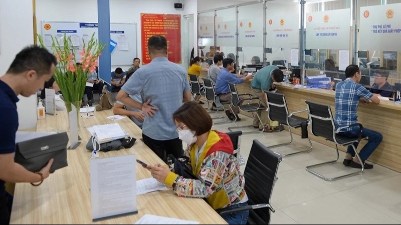 Rút ngắn thời gian, 'thông tuyến' cấp đổi bằng lái xe tại Hà Nội