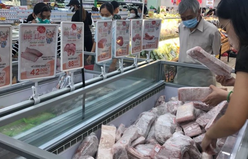 Lo ngại nguy cơ Việt Nam sẽ là nước "siêu nhập khẩu" sản phẩm chăn nuôi, các hiệp hội kiến nghị gì?