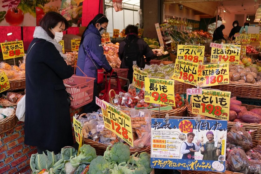 Nhật Bản tăng lãi suất lần đầu tiên sau 17 năm