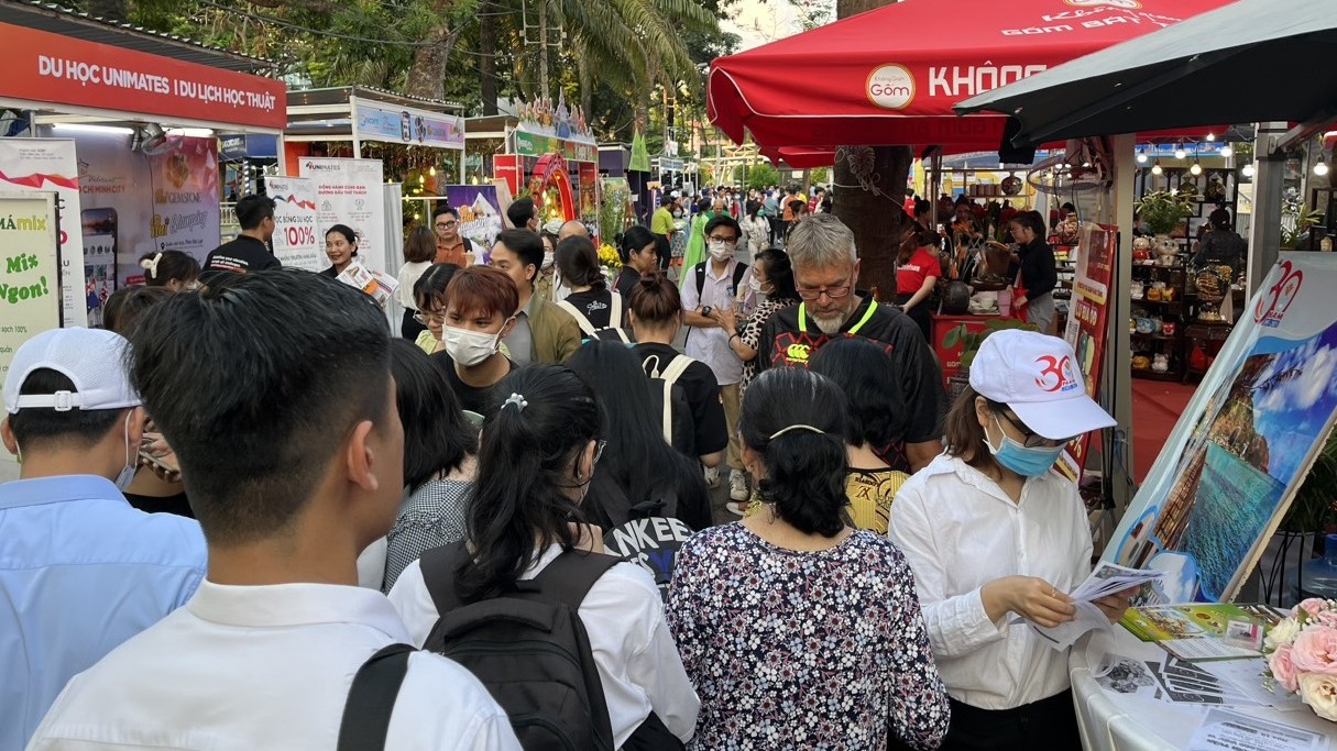 Hơn 100 gian hàng giảm giá, kích cầu tại ngày hội Du lịch TP Hồ Chí Minh