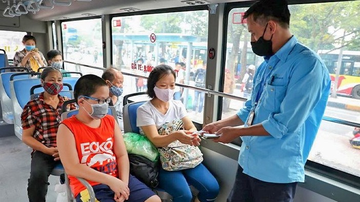 Hà Nội khai trương thẻ vé ảo nhiều tiện ích cho xe buýt công cộng