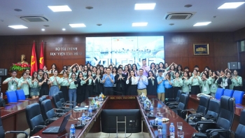 You Can 12- cầu nối giữa sinh viên với các nhà tuyển dụng trên địa bàn Hà Nội