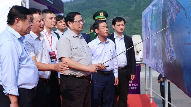 Thủ tướng khảo sát, dự lễ khởi công, khánh thành 4 dự án trọng điểm tại Thừa Thiên Huế