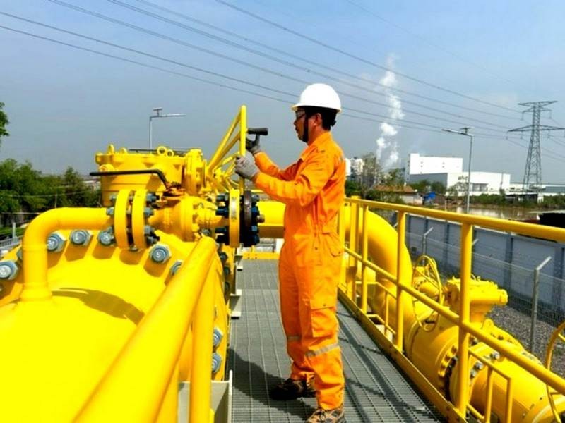 Ngày 10/4: Giá gas tăng gần 1%, dầu thô đi ngang