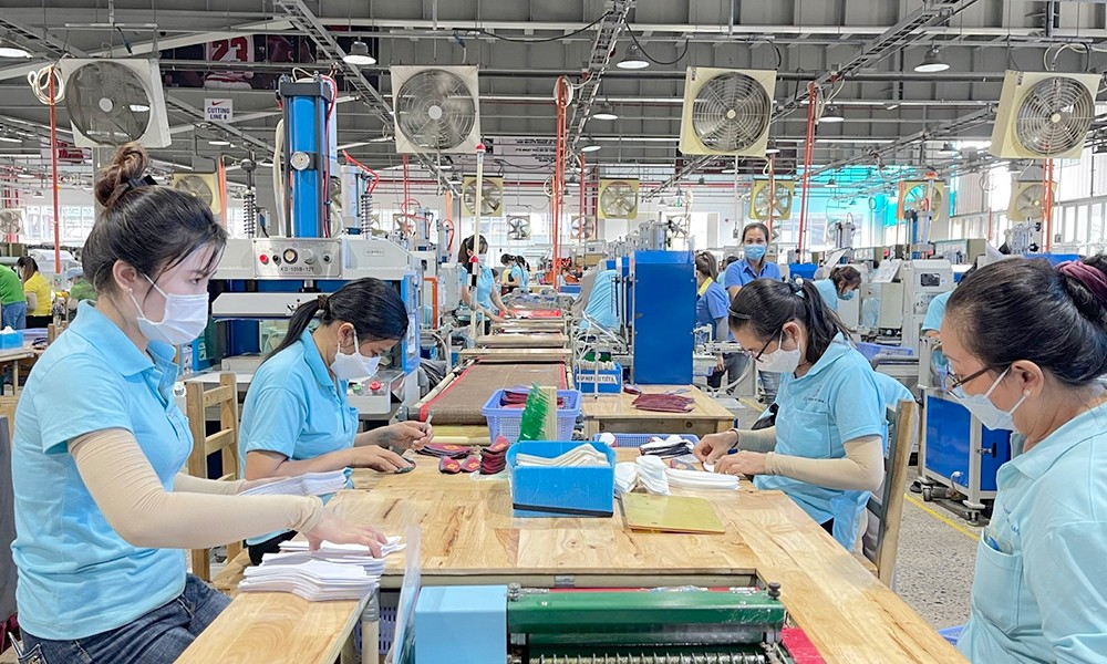 Bổ sung quy định cơ chế đặc thù để bảo vệ người lao động