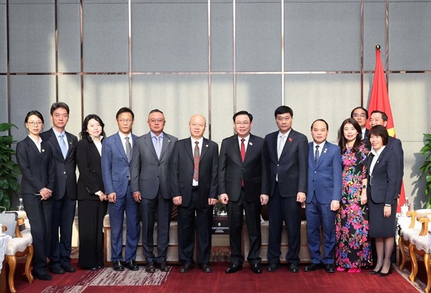 NA Chairman receives leaders of Chinese corporations hinh anh 2