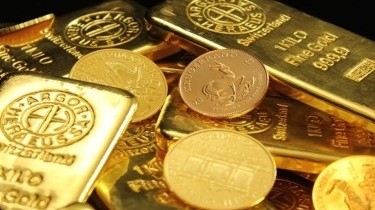 Giá vàng hôm nay (13/4): Vàng thế giới quay đầu giảm sâu, trong nước vẫn tăng