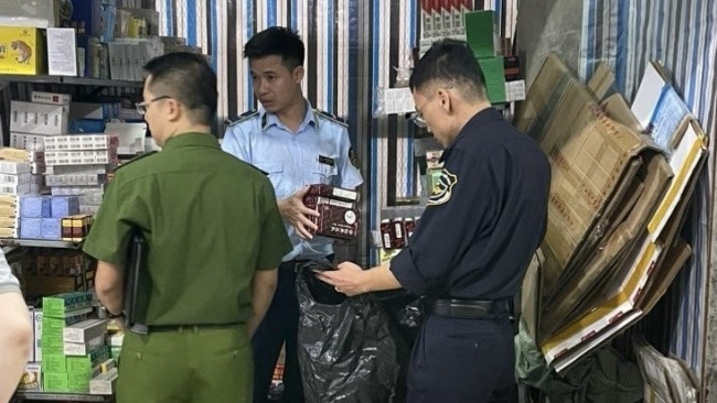 Quảng  Ninh: Phát hiện, thu giữ hơn 2.000 sản phẩm thuốc tân dược nhập lậu