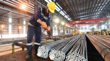 Ngày 23/4: Giá sắt thép tiếp tục giảm trên Sàn giao dịch Thượng Hải