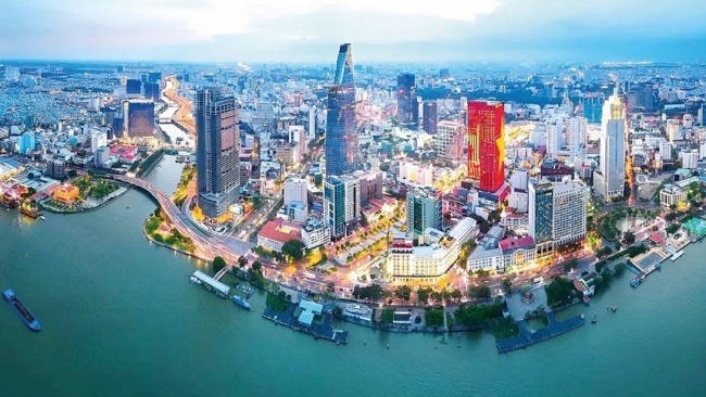 TP. Hồ Chí Minh - Bước đi diệu kỳ gần nửa thế kỷ