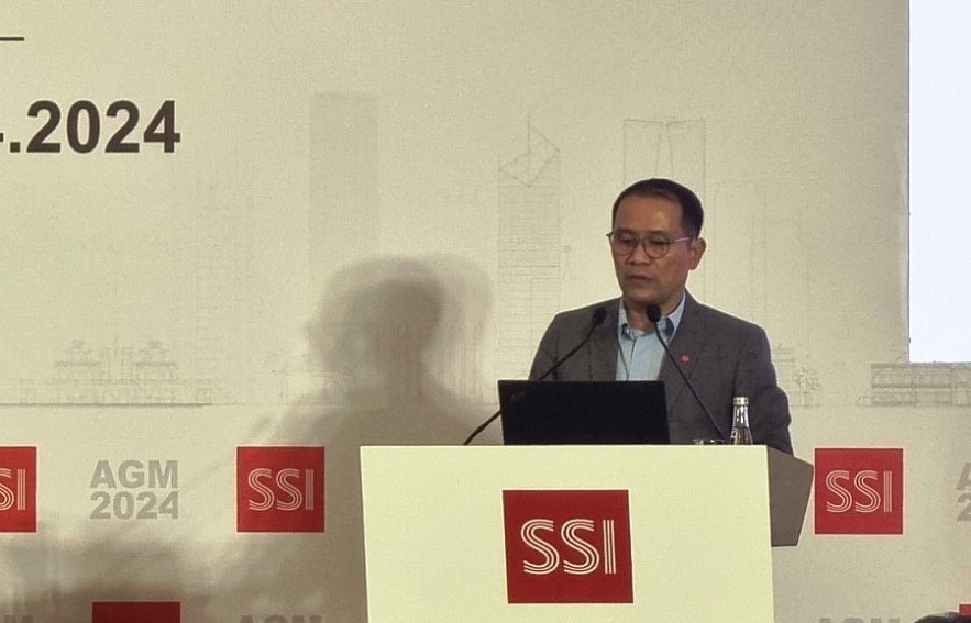 Ông Nguyễn Hồng Nam - Tổng Giám đốc SSI phát biểu tại đại hội. Ảnh: Đỗ Doãn