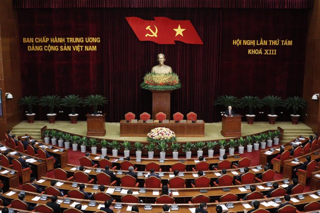 Quy định của Bộ Chính trị về thí điểm giao quyền, trách nhiệm cho người đứng đầu trong công tác cán bộ Thí điểm giao quyền, trách nhiệm cho người đứng đầu trong công tác cán bộ ảnh 2