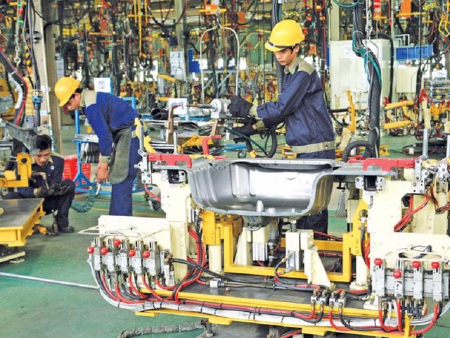 PMI exceeds 50 points as new orders rebound- Ảnh 1.
