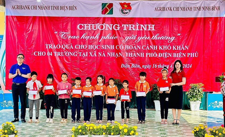 Agribank cùng cả nước hướng tới kỷ niệm 70 năm Chiến thắng Điện Biên Phủ