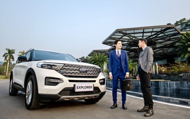 Ford Việt Nam tiết lộ ưu đãi đặc biệt và giá bán mới Ford Explorer
