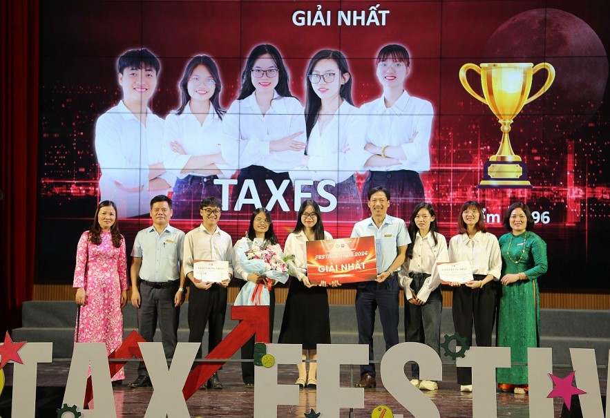 Đội Taxes giành giải Nhất Festival Thuế 2024