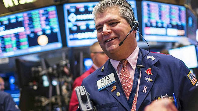 Nasdaq Composite lập kỷ lục mới, chứng khoán châu Á chạm mức cao nhất 15 tháng