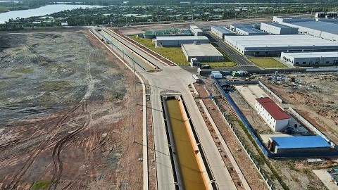 KCN Sông Khoai do Tập đoàn Amata đầu tư vào Quảng Ninh đang được đẩy mạnh đầu tư hạ tầng. KCN Sông Khoai do Tập đoàn Amata đầu tư vào Quảng Ninh đang được đẩy mạnh đầu tư hạ tầng.