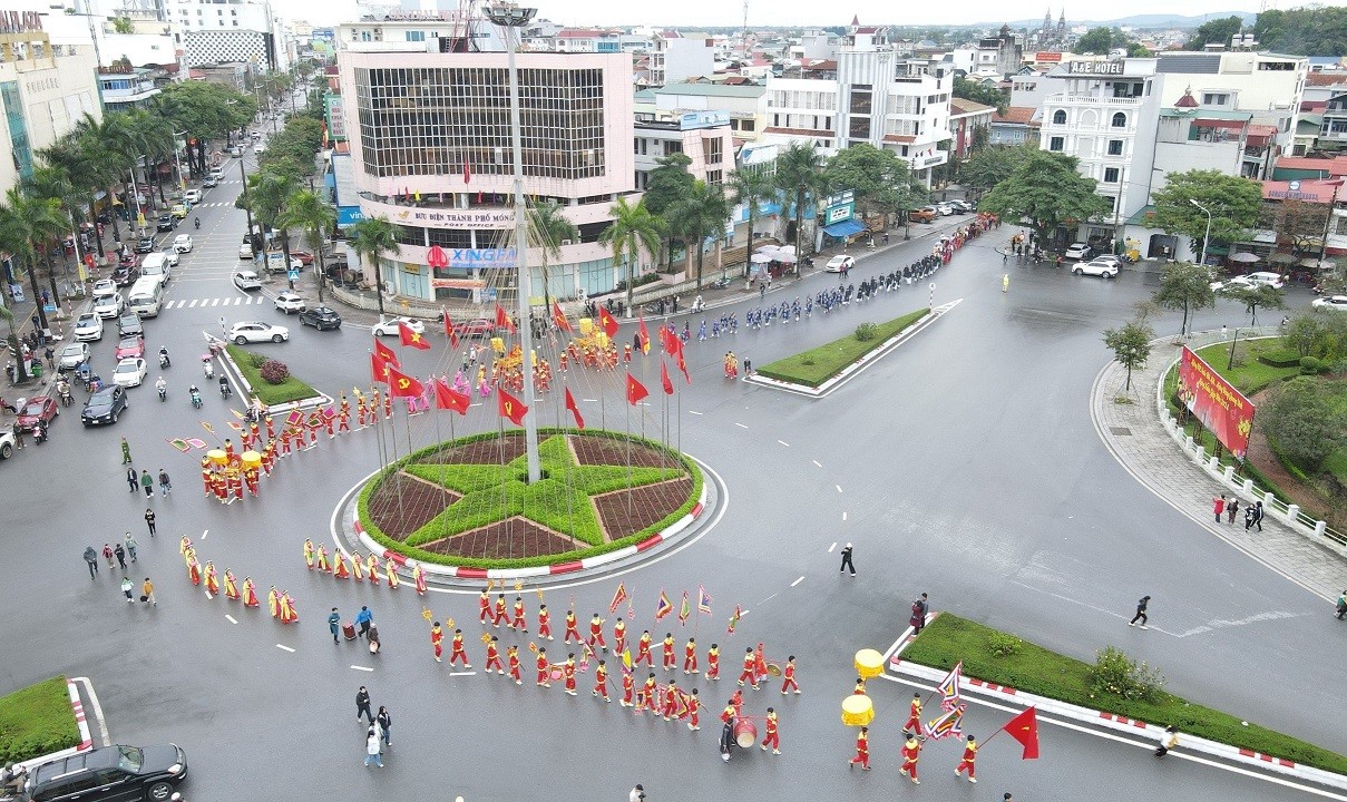 Quảng Ninh: Móng Cái thu hút gần 200 doanh nghiệp mới làm thủ tục xuất nhập khẩu qua địa bàn