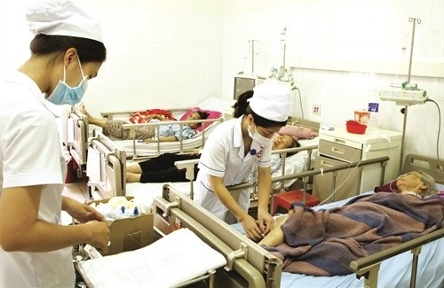 nhieu benh nhan duoc chi tra hang ty dong kham chua benh tu bao hiem y te