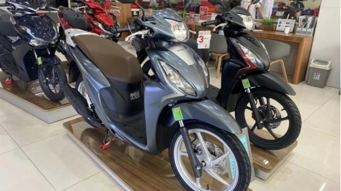 Giá xe SH Mode và Vision mới nhất tháng 5 đồng loạt giảm mạnh
