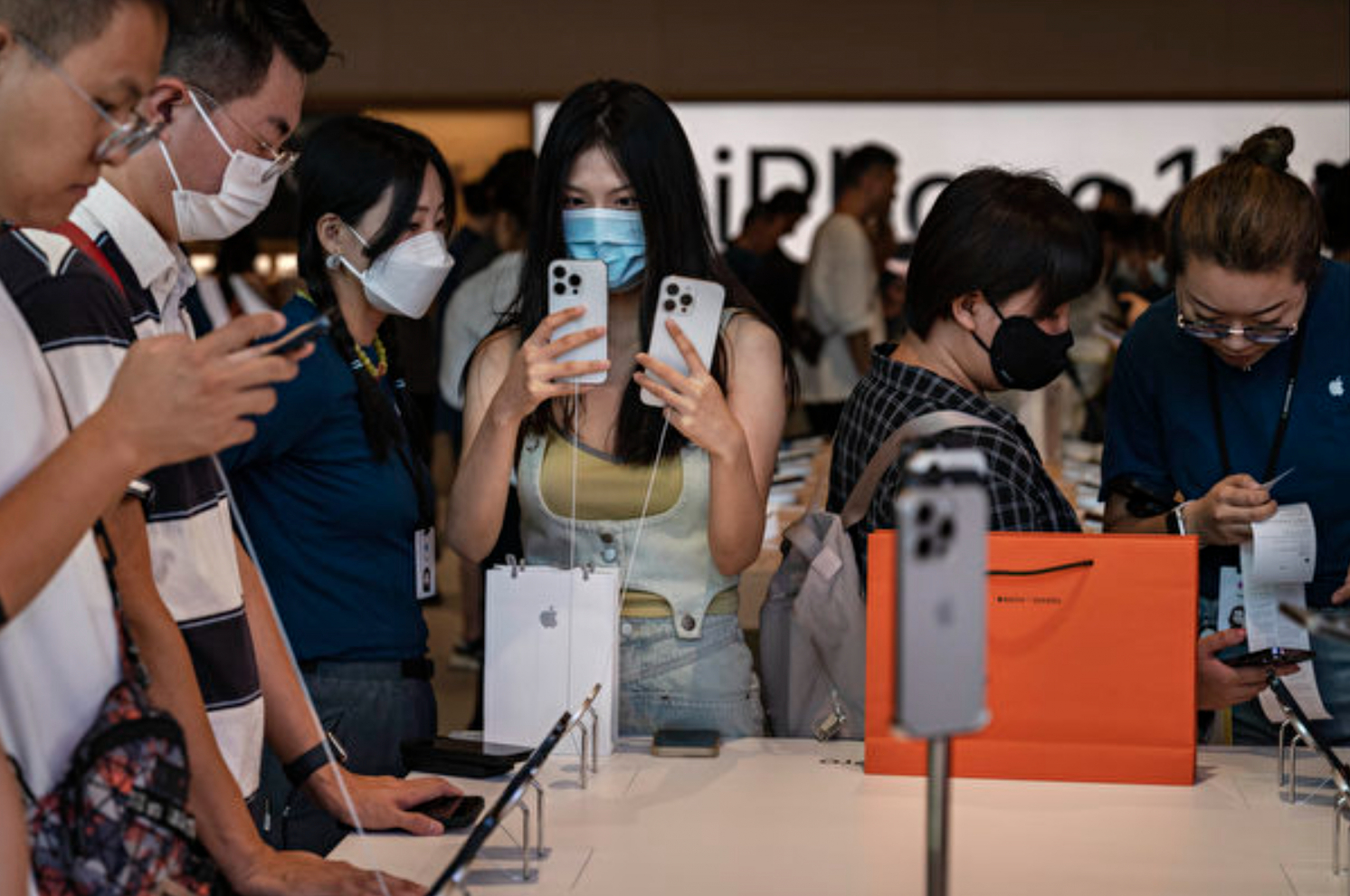 Apple tung ra đợt giảm giá 'khủng' cho iPhone tại Trung Quốc