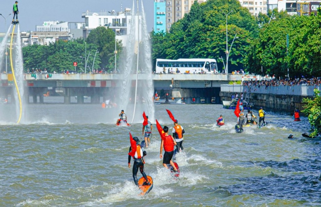TP. Hồ Chí Minh: Mang sản phẩm du lịch đến với du khách thông qua lễ hội sông nước lần 2 năm 2024