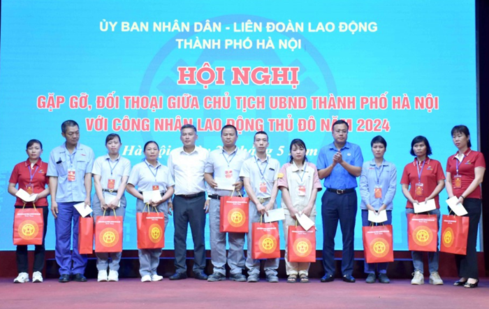 Hà Nội đối thoại với công nhân, lao động Thủ đô