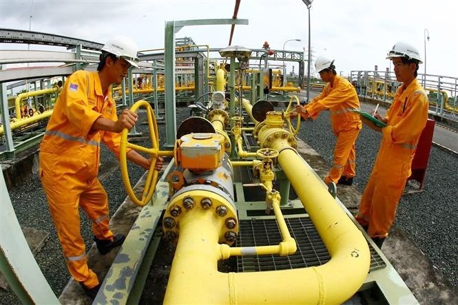 Ngày 30/5: Giá gas tăng nhẹ, dầu thô giảm khoảng 1%