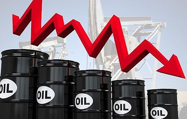 Ngày 1/6: Giá dầu tuột dốc phiên thứ 3 liên tiếp trước thềm cuộc họp OPEC+