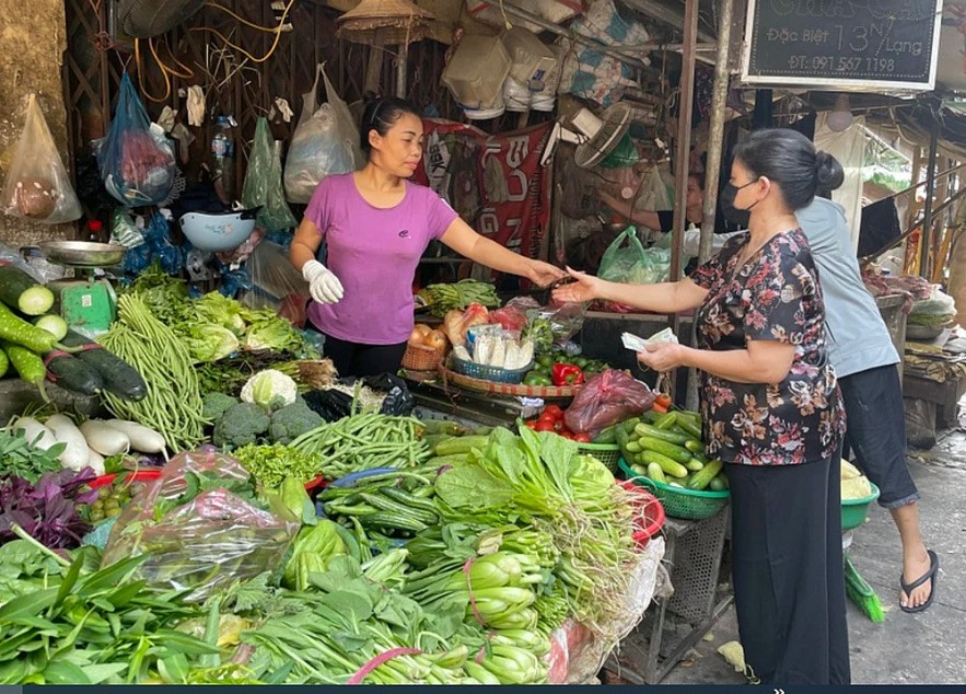 Giá rau xanh, thực phẩm tại các chợ truyền thống rục rịch tăng