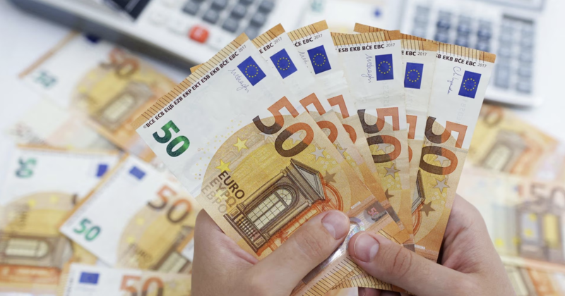 Chứng khoán, trái phiếu và đồng EURO đồng loạt tăng sau động thái của ECB