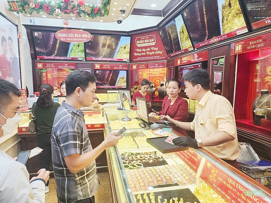 Xu hướng giảm giá vàng trung hạn thể hiện rất rõ