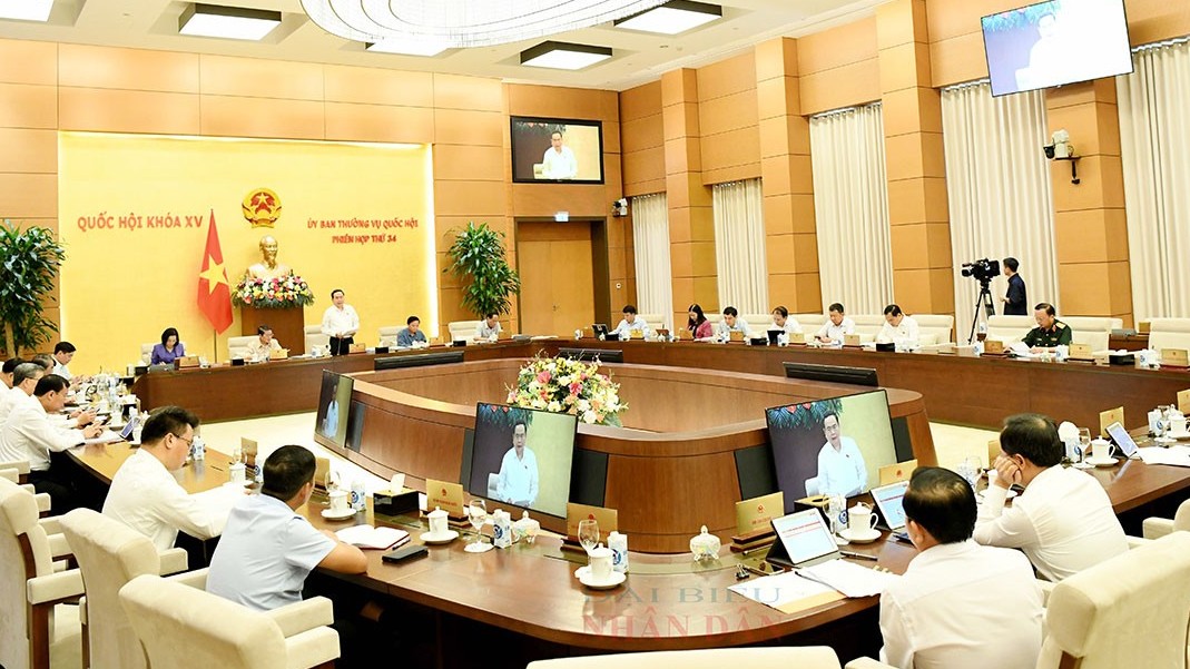 Ủy ban Thường vụ Quốc hội khai mạc phiên họp giữa 2 kỳ họp Quốc hội