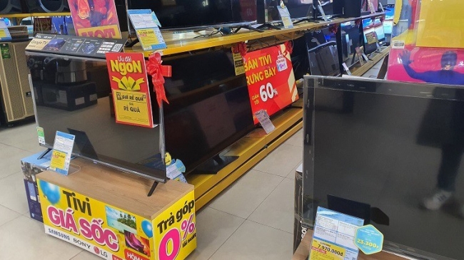 Hàng loạt tivi giảm giá hơn 70% mùa EURO